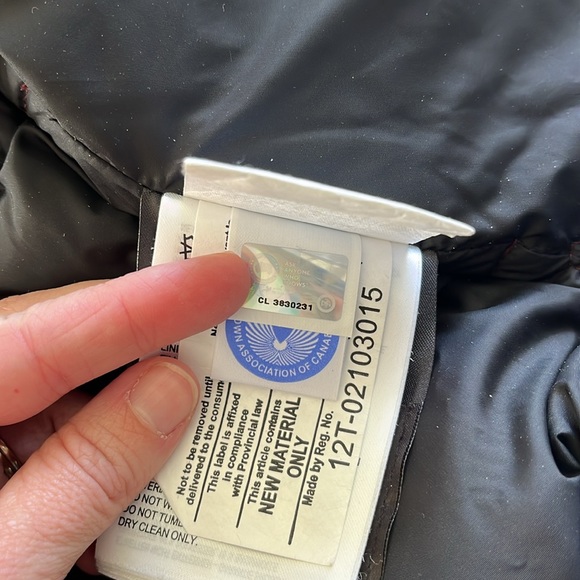 COPY - Canada Goose Vest - Picture 9 of 9